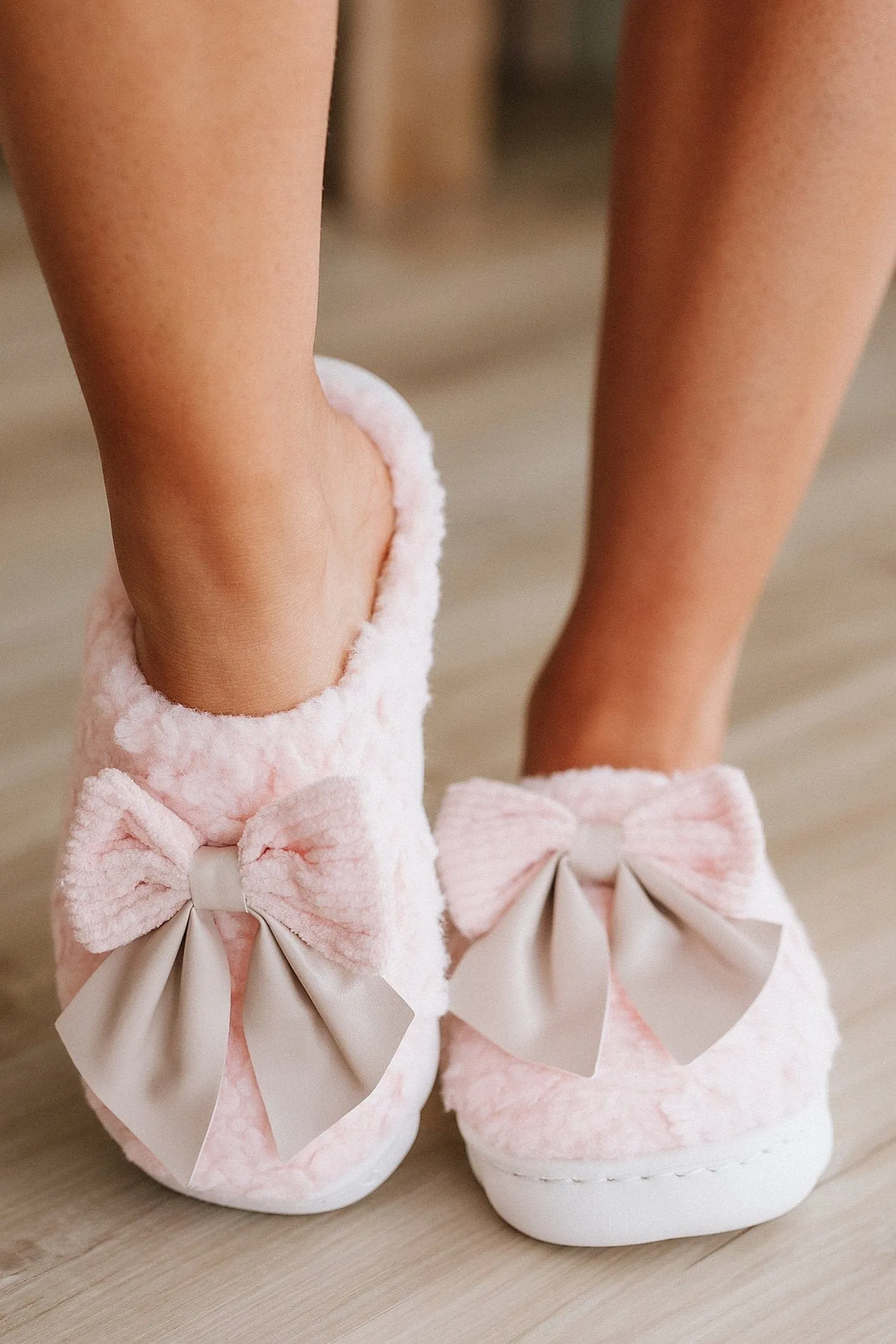 Bow Plush Winter Slippers