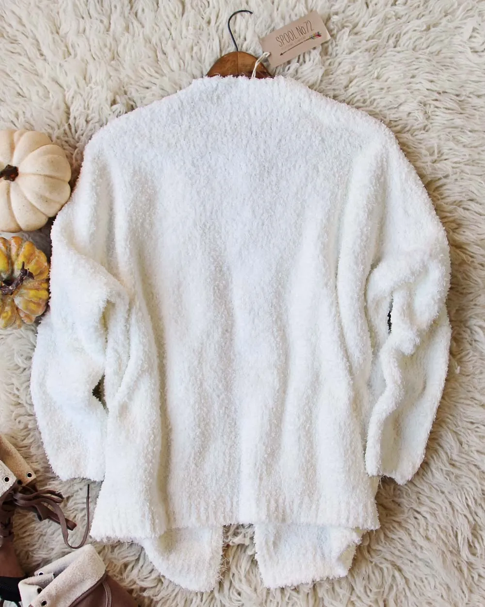 Fuzzy Wuzzy Cardigan in White