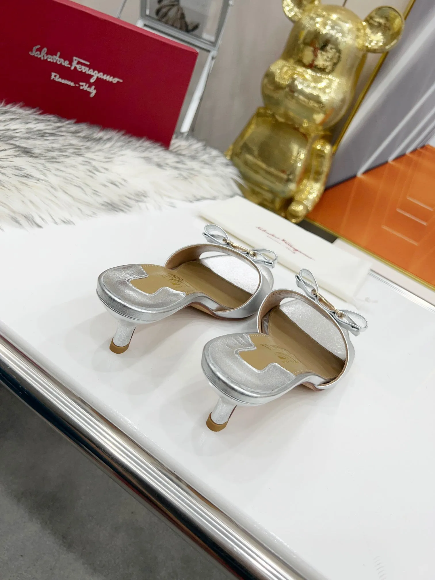 SE801  Size5-12   Heels:5cm Material: Cowhide  Lining: Sheep skin Sole: Italian leather