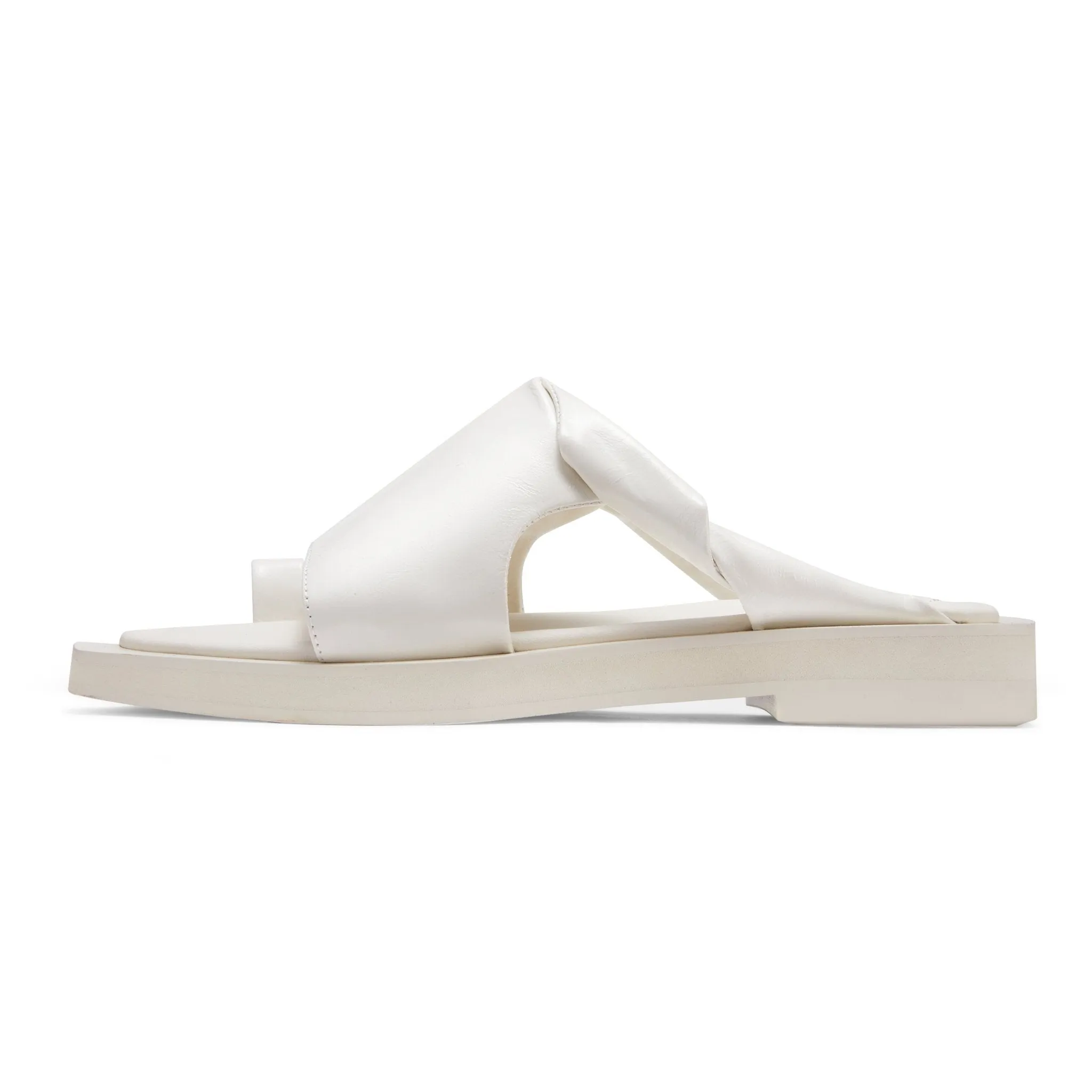 Twist Open Toe Cutaway Bottom Slippers in White